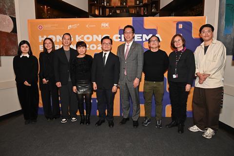 Screen Hong Kong night